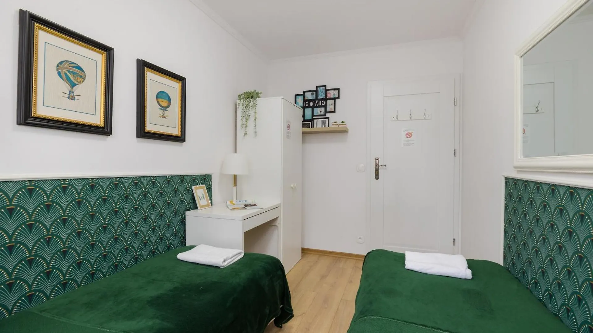Unitapartament Short Rent Apartment In Warsaw By Metro Station Rondo Onz Apart With 3Bedrooms 22