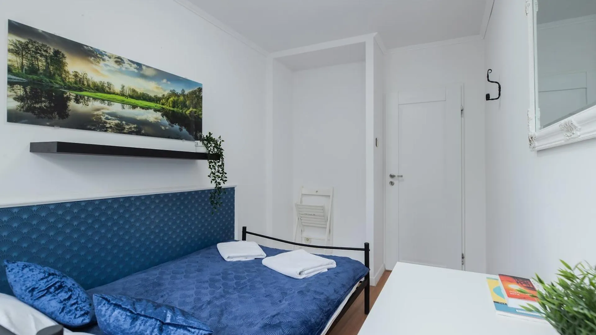 Unitapartament Short Rent Apartment In Warsaw By Metro Station Rondo Onz Apart With 3Bedrooms 22